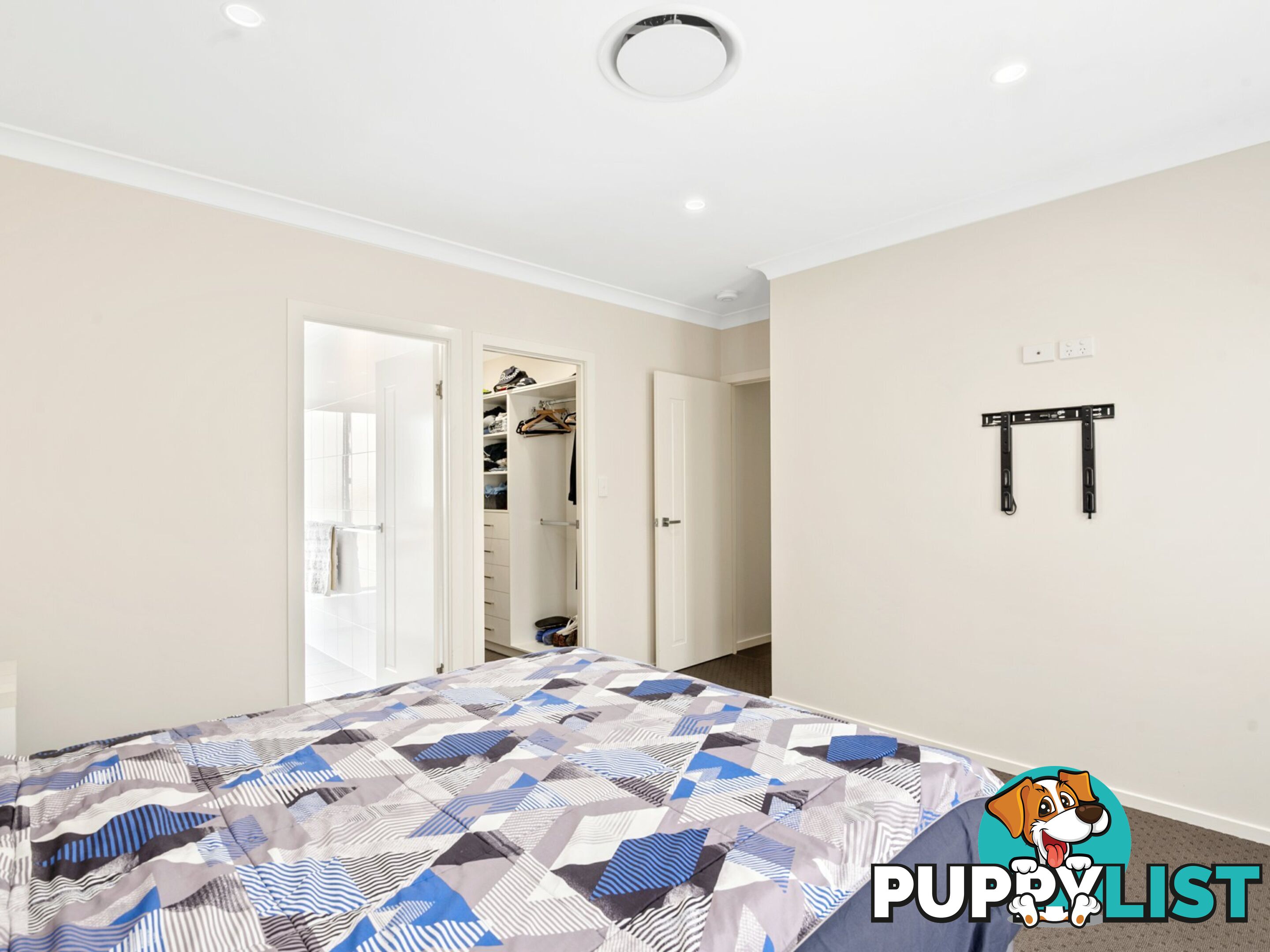 5 Lookout Place ROSENTHAL HEIGHTS QLD 4370