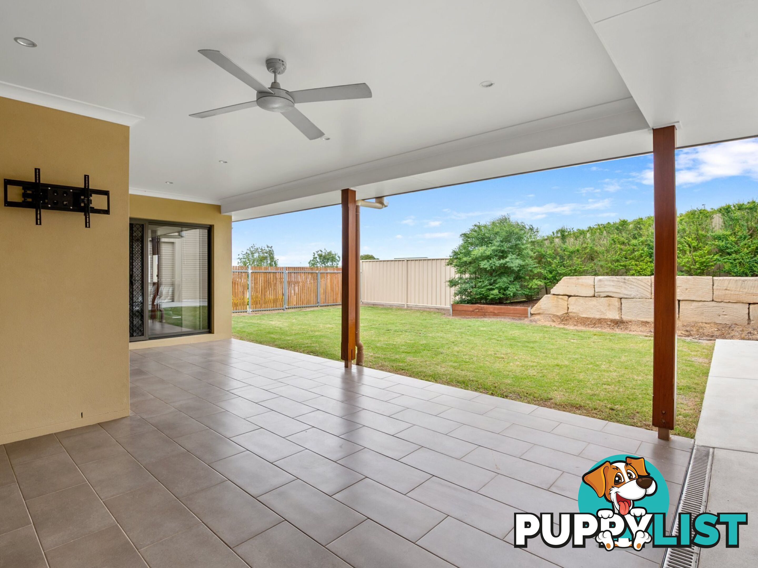 5 Lookout Place ROSENTHAL HEIGHTS QLD 4370
