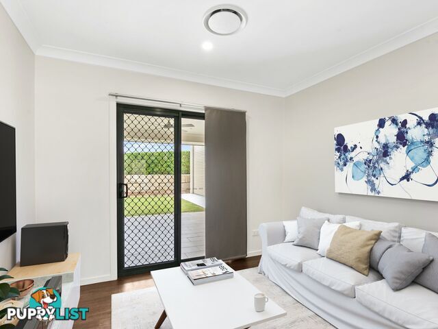 5 Lookout Place ROSENTHAL HEIGHTS QLD 4370