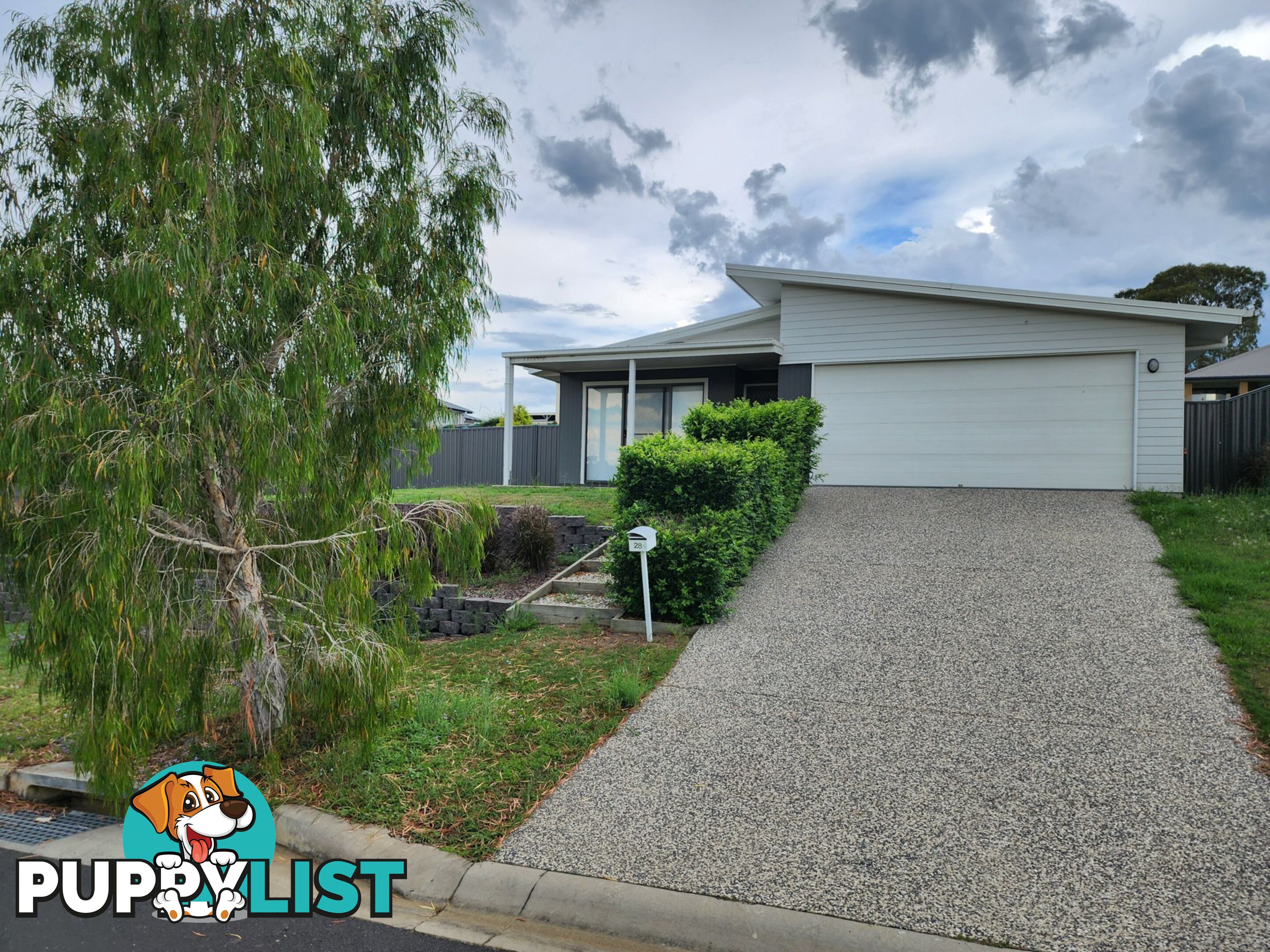 28 Pera Crescent WARWICK QLD 4370