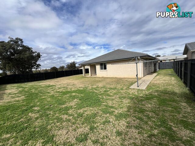76 Maynes Street ROSENTHAL HEIGHTS QLD 4370