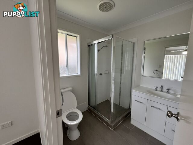 76 Maynes Street ROSENTHAL HEIGHTS QLD 4370