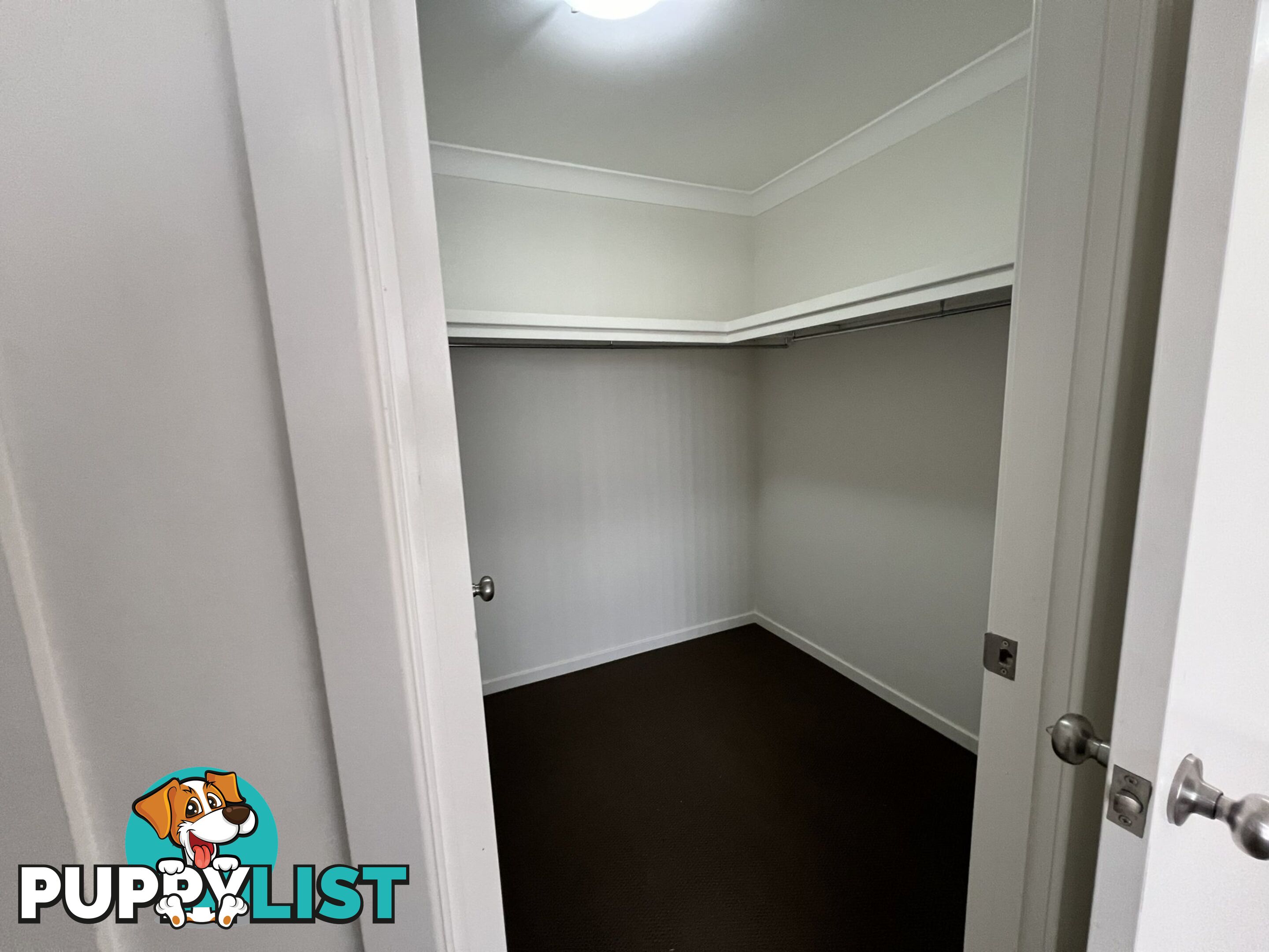 76 Maynes Street ROSENTHAL HEIGHTS QLD 4370