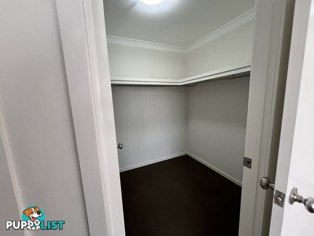 76 Maynes Street ROSENTHAL HEIGHTS QLD 4370