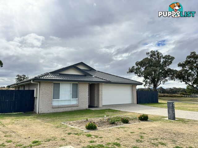 76 Maynes Street ROSENTHAL HEIGHTS QLD 4370