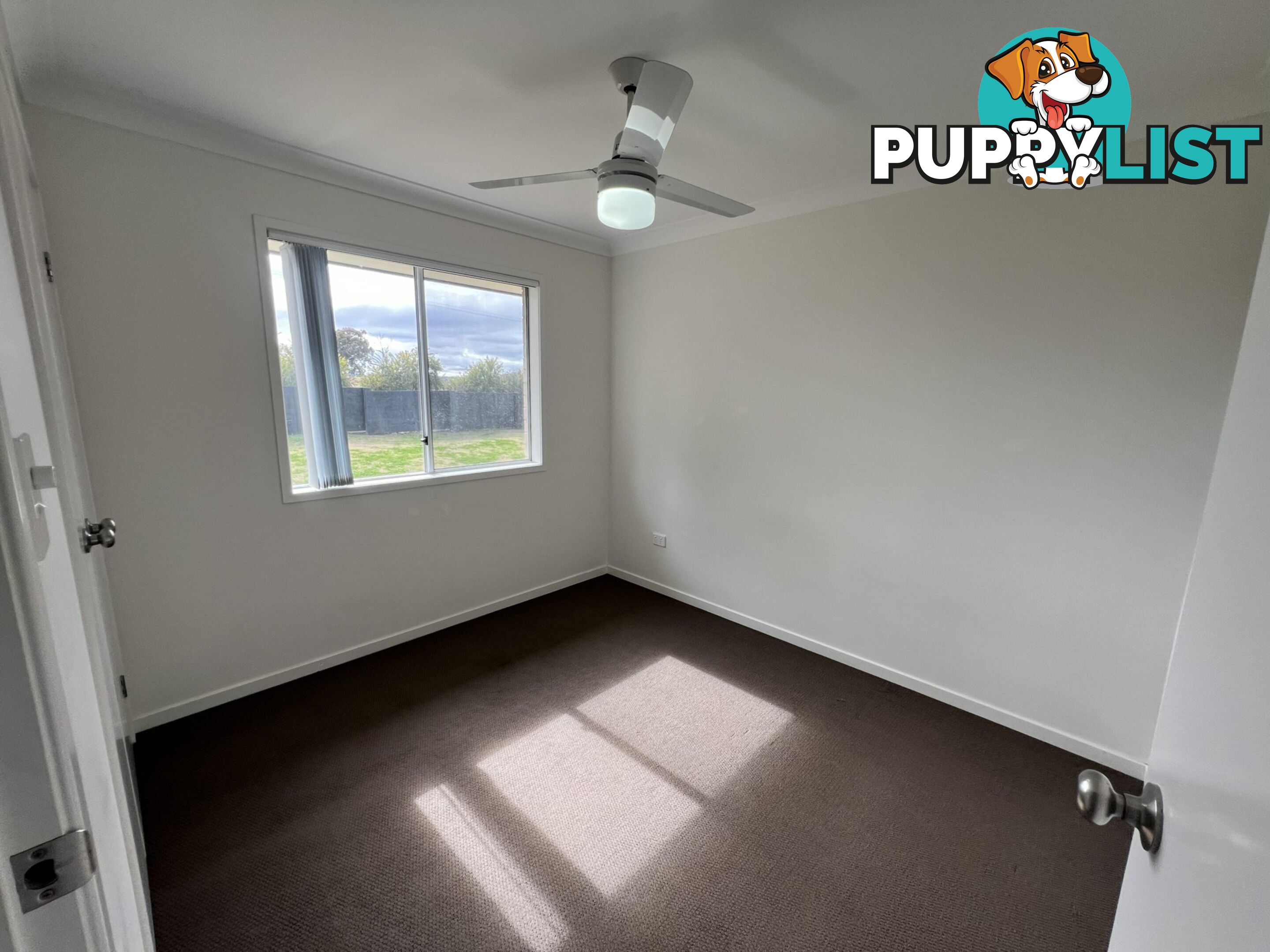 76 Maynes Street ROSENTHAL HEIGHTS QLD 4370
