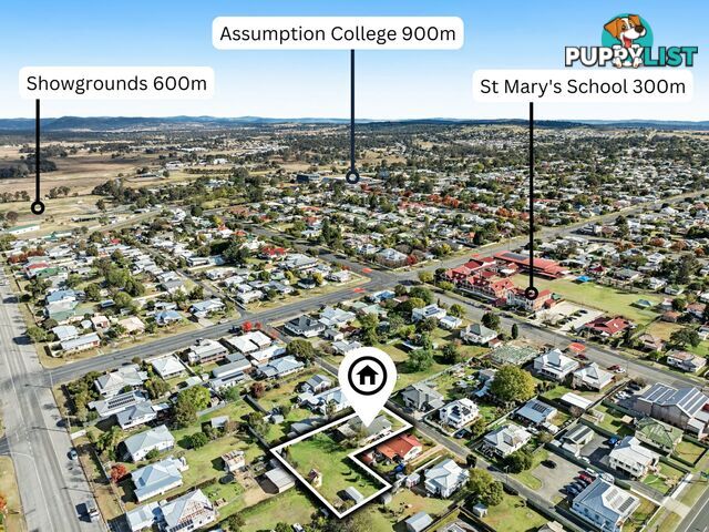 30 Stewart Avenue WARWICK QLD 4370
