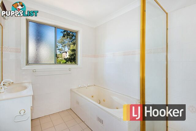 12a Garthowen Crescent CASTLE HILL NSW 2154