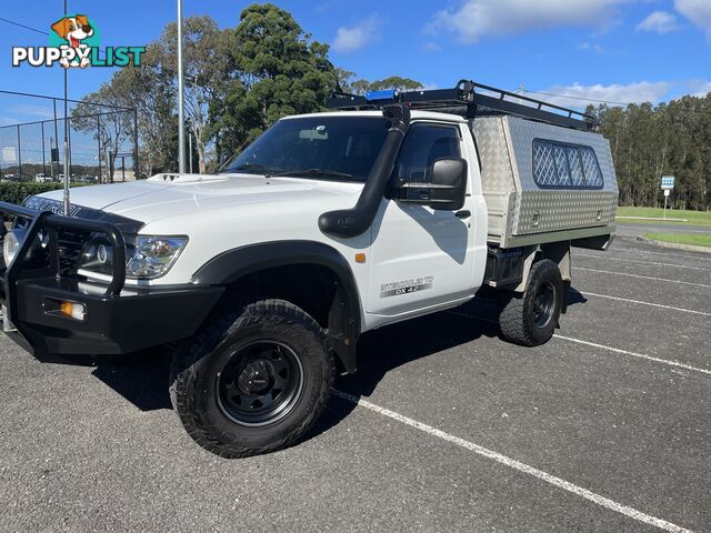 2006 Nissan Patrol cab Chassis Manual