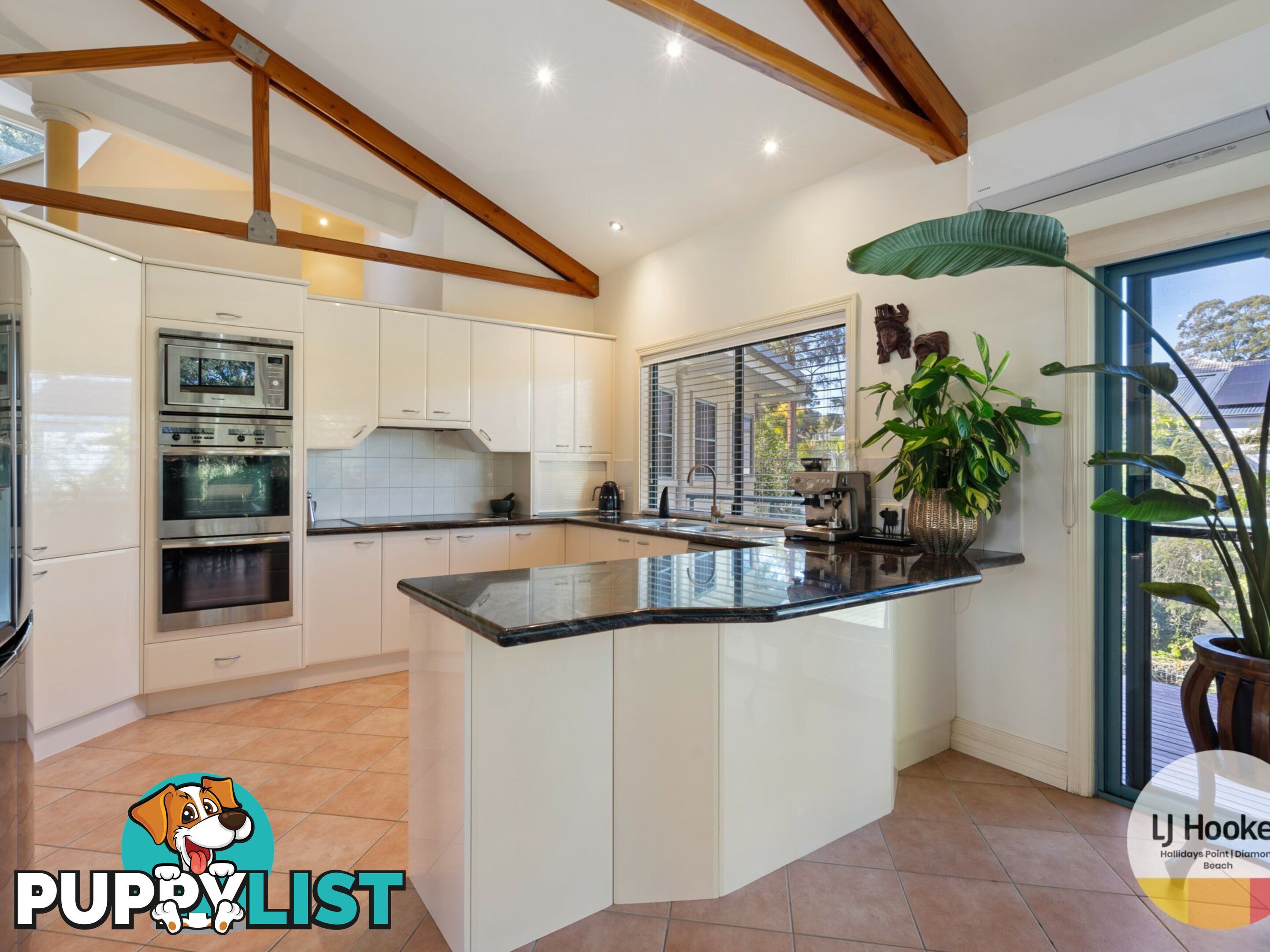 18 Hilltop Parkway TALLWOODS VILLAGE NSW 2430