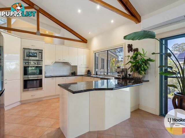 18 Hilltop Parkway TALLWOODS VILLAGE NSW 2430