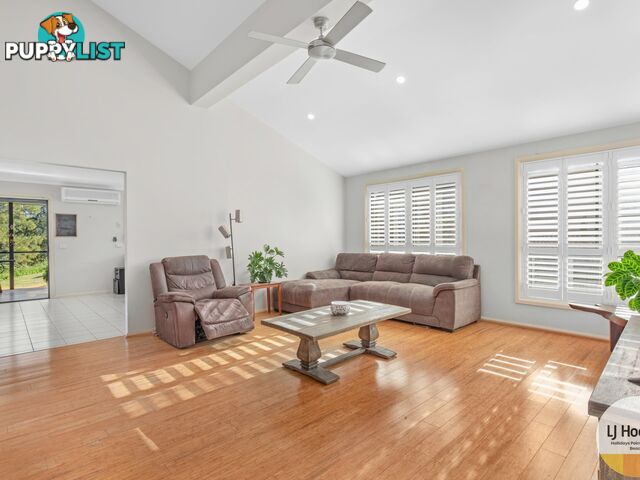9 Barber Close TALLWOODS VILLAGE NSW 2430