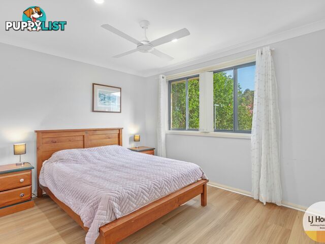 9 Barber Close TALLWOODS VILLAGE NSW 2430