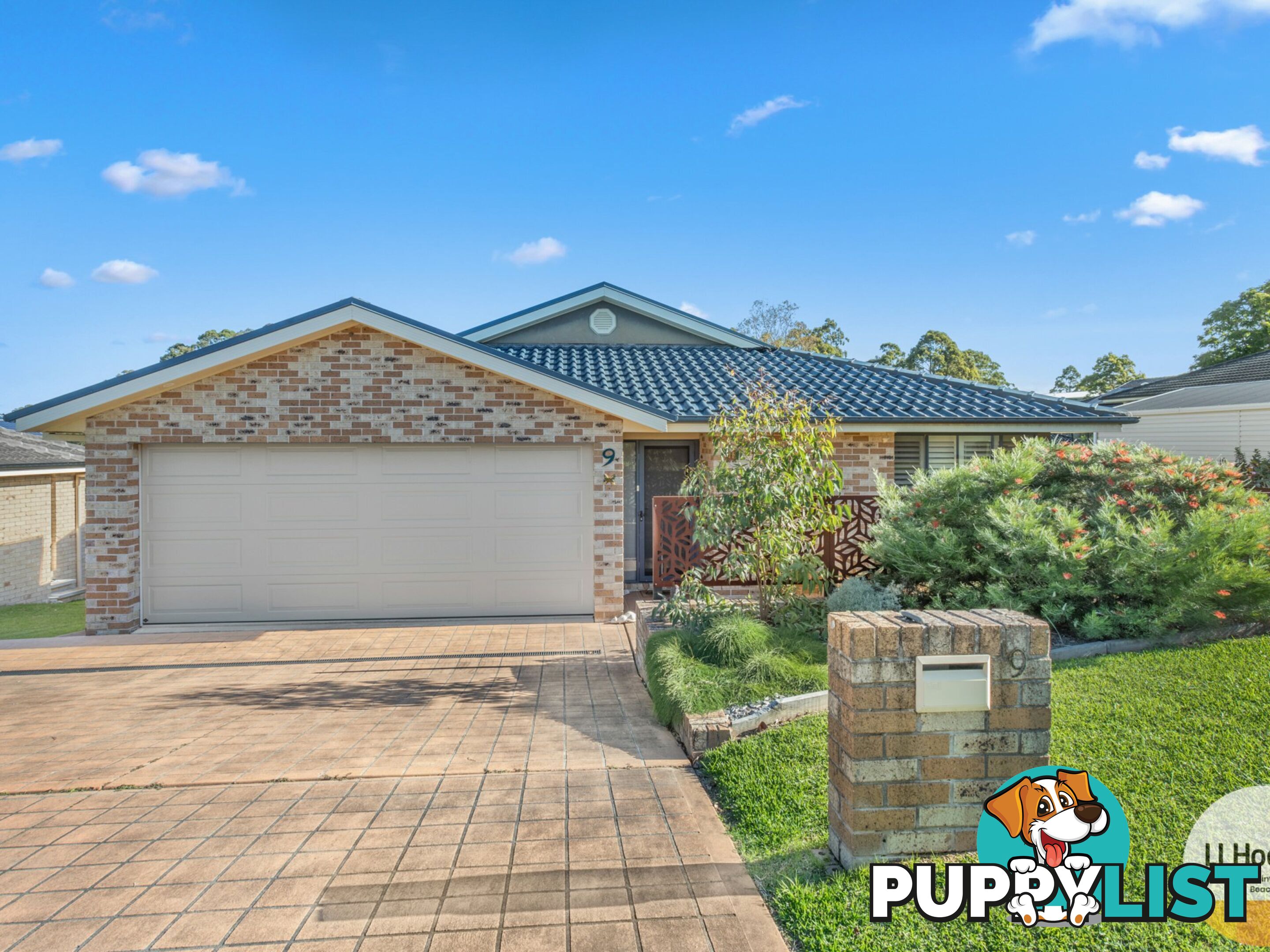 9 Barber Close TALLWOODS VILLAGE NSW 2430