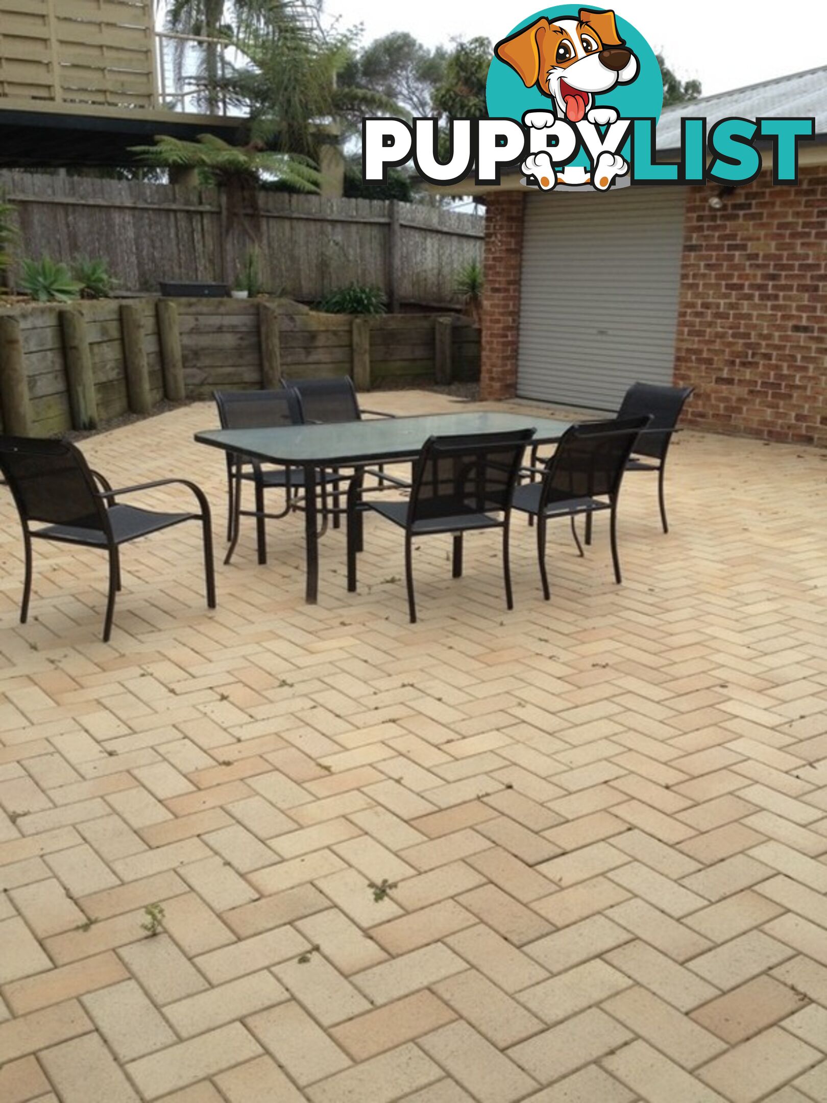 2 Hope Street HALLIDAYS POINT NSW 2430