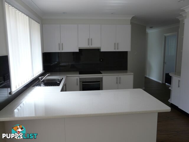 2 Hope Street HALLIDAYS POINT NSW 2430