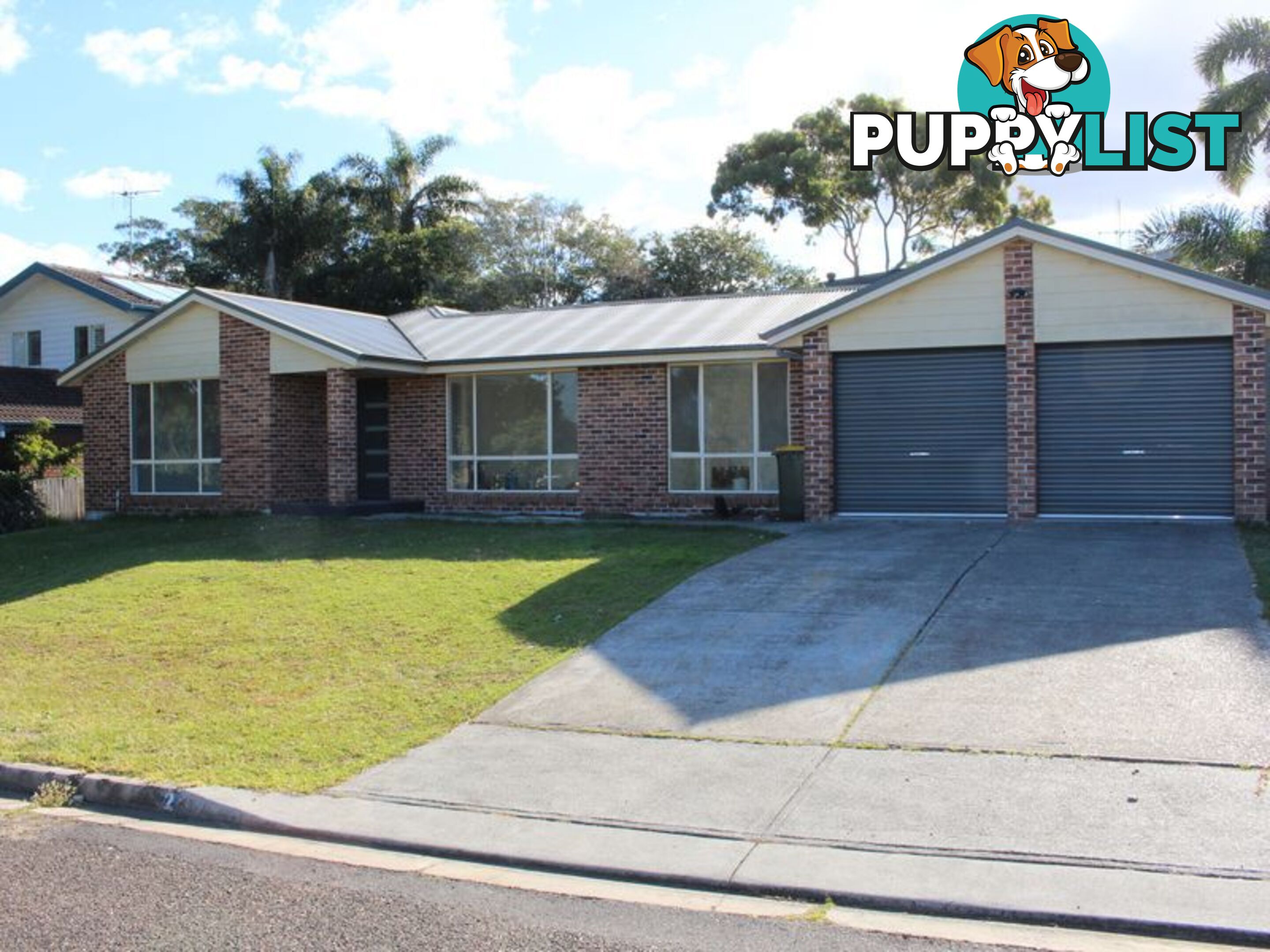 2 Hope Street HALLIDAYS POINT NSW 2430