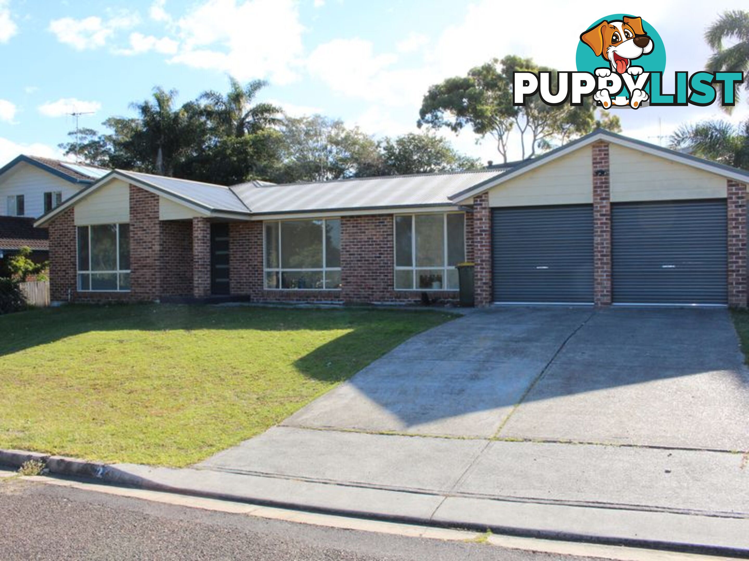 2 Hope Street HALLIDAYS POINT NSW 2430