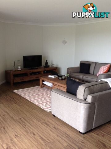 2 Hope Street HALLIDAYS POINT NSW 2430