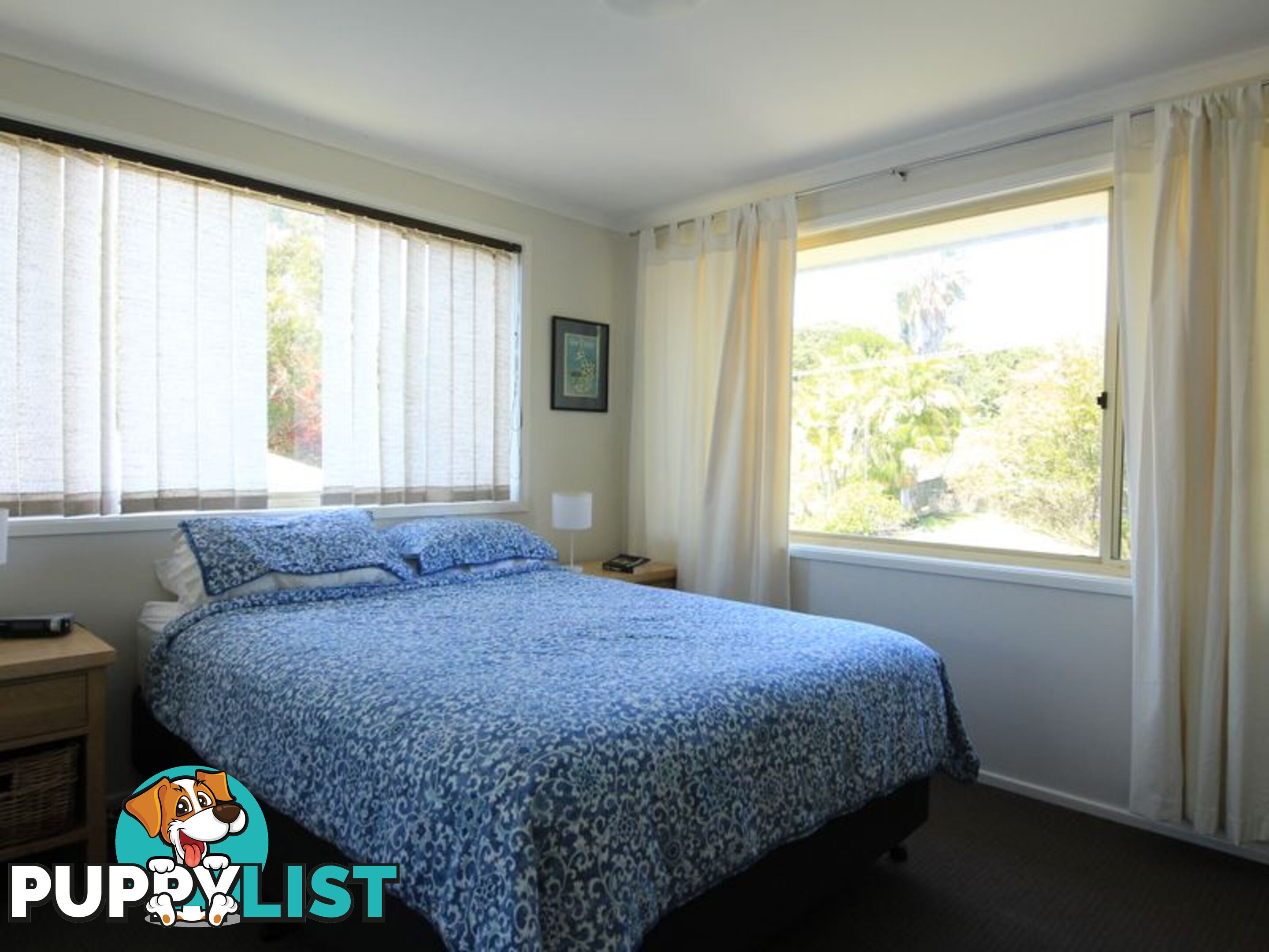 17 High Street HALLIDAYS POINT NSW 2430