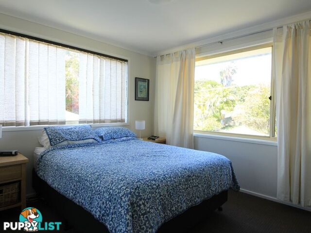 17 High Street HALLIDAYS POINT NSW 2430