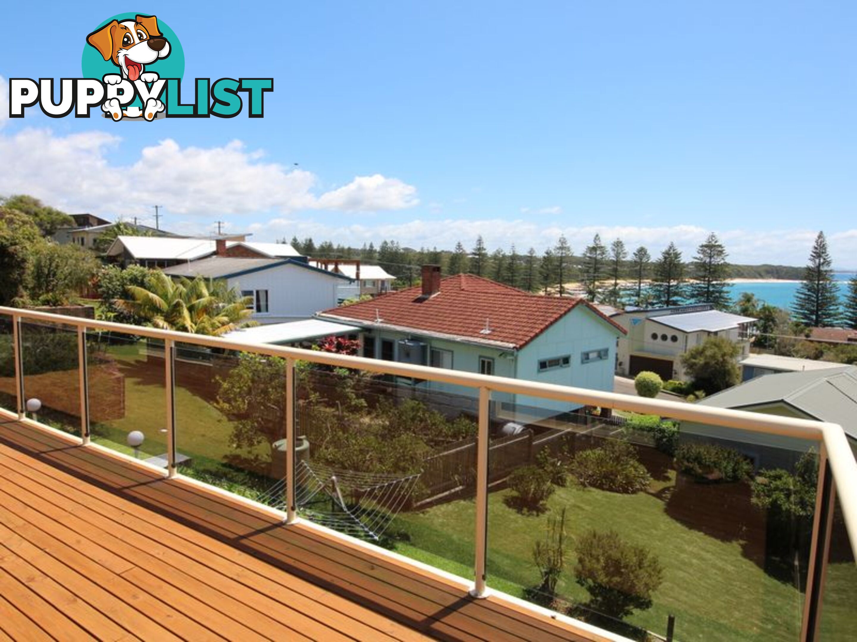 17 High Street HALLIDAYS POINT NSW 2430