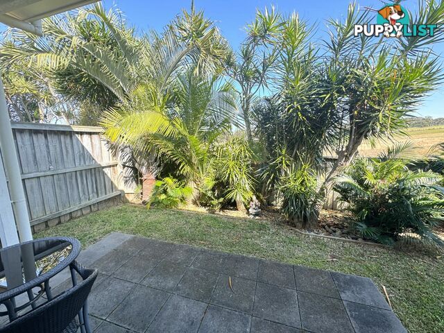 8/33-37 Emerald Drive DIAMOND BEACH NSW 2430