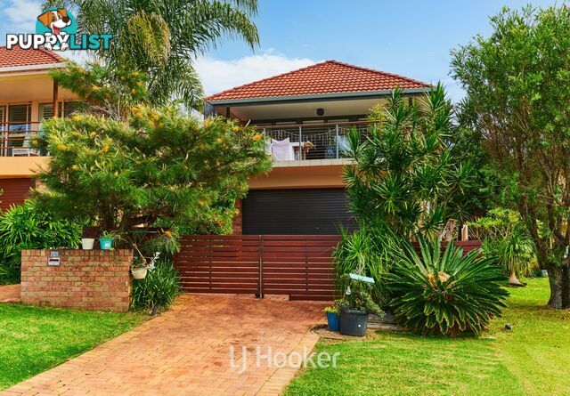 19 Escapade Avenue DIAMOND BEACH NSW 2430