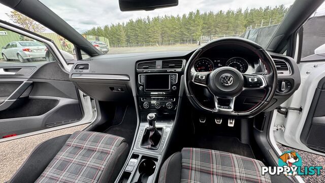 2016 Volkswagen Golf GTI Sedan Manual