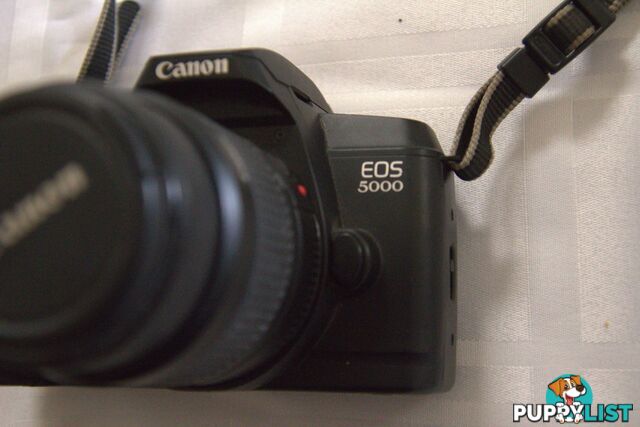 Canon EOS 5000 35mm film camera