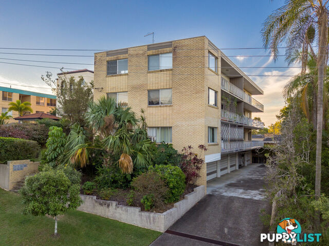 1/60 Sisley Street ST LUCIA QLD 4067