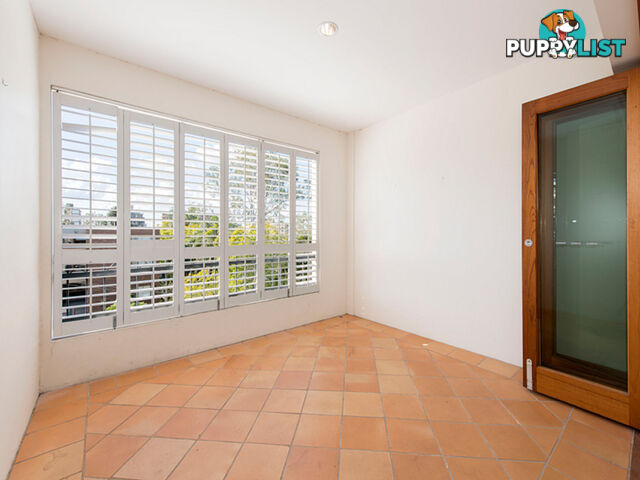 5/23 Bellevue Terrace ST LUCIA QLD 4067