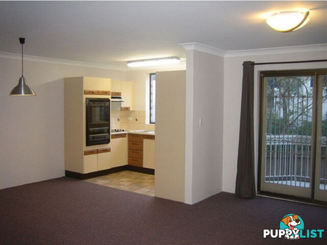 2/11 Foxton Street INDOOROOPILLY QLD 4068