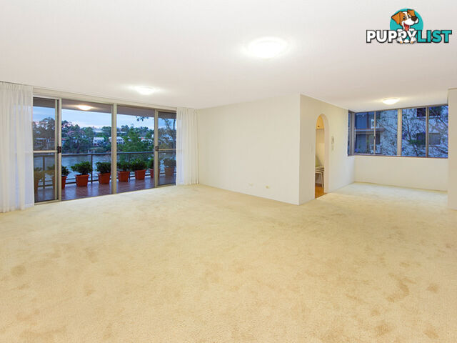 6/164 Macquarie Street ST LUCIA QLD 4067