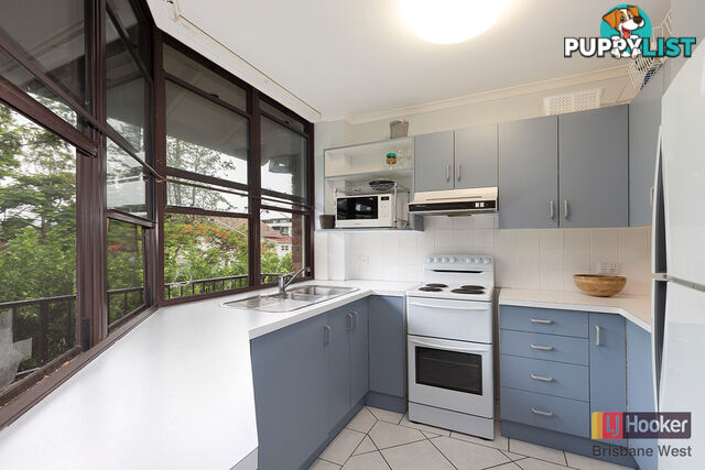 23/26 Carr Street ST LUCIA QLD 4067