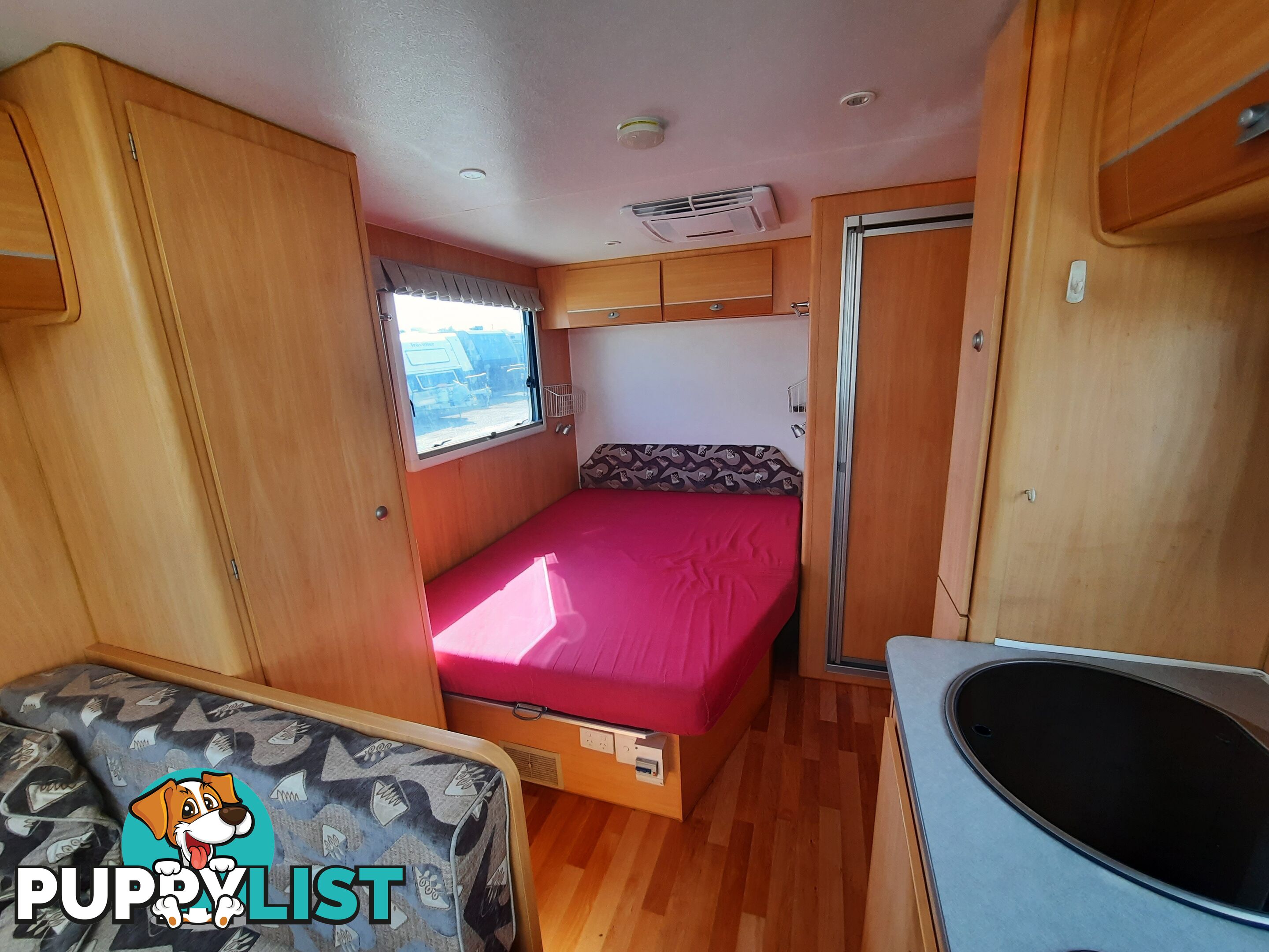 Caravan 2012 Avan 400 Series