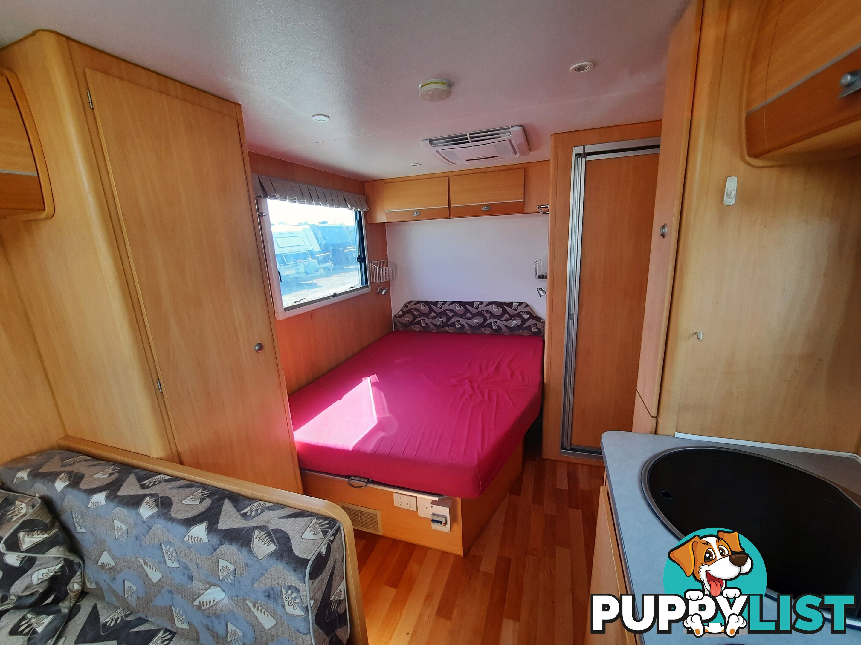 Caravan 2012 Avan 400 Series