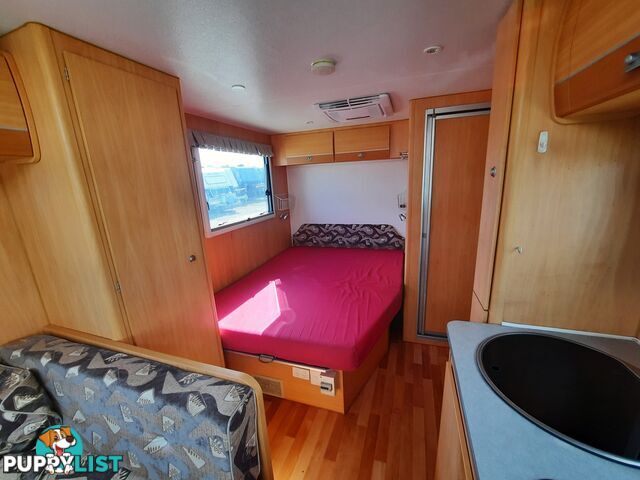 Caravan 2012 Avan 400 Series
