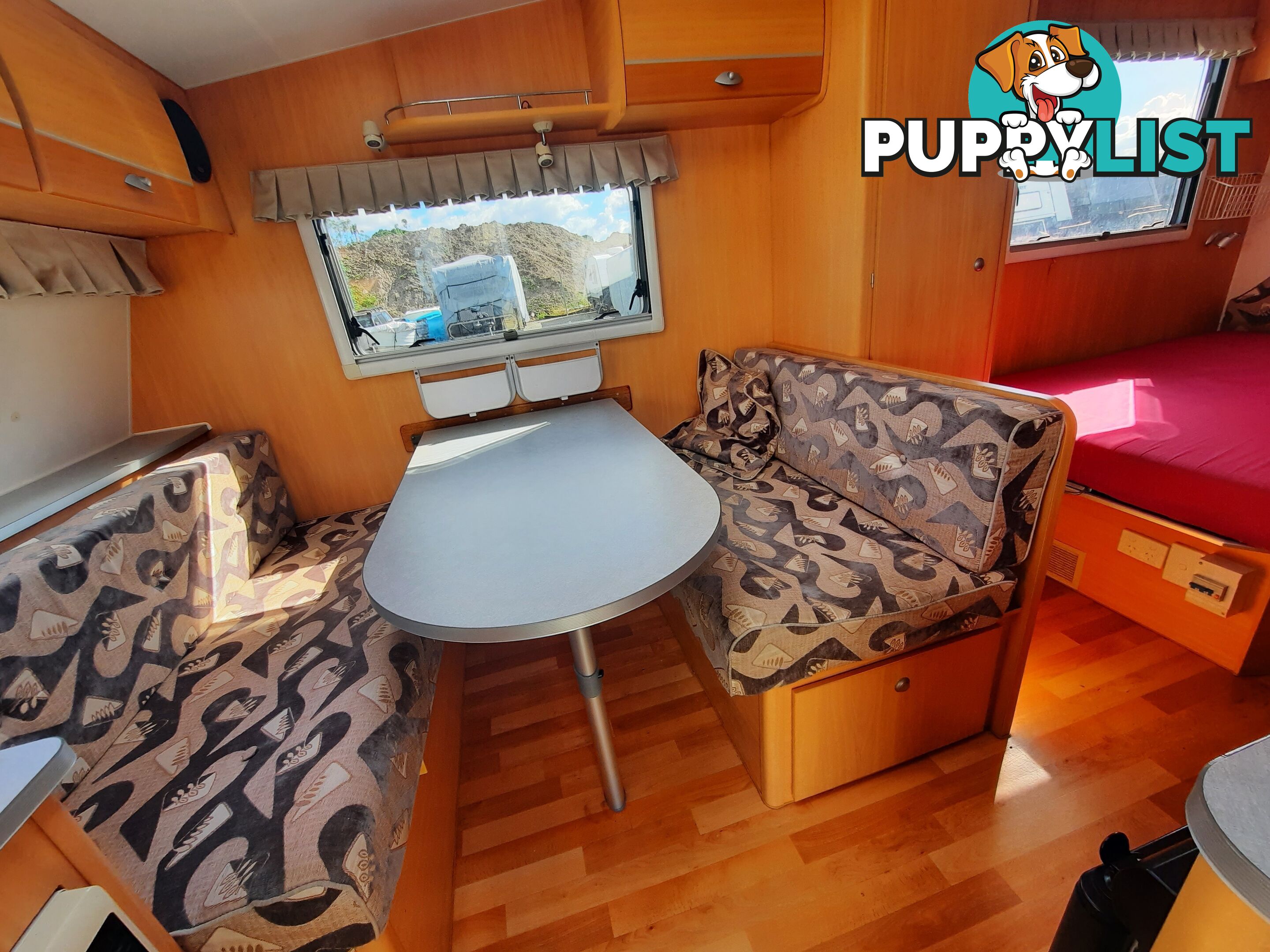 Caravan 2012 Avan 400 Series