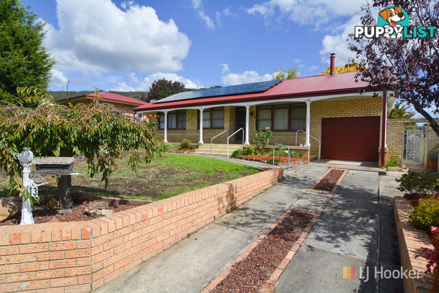 13 Maple Crescent LITHGOW NSW 2790