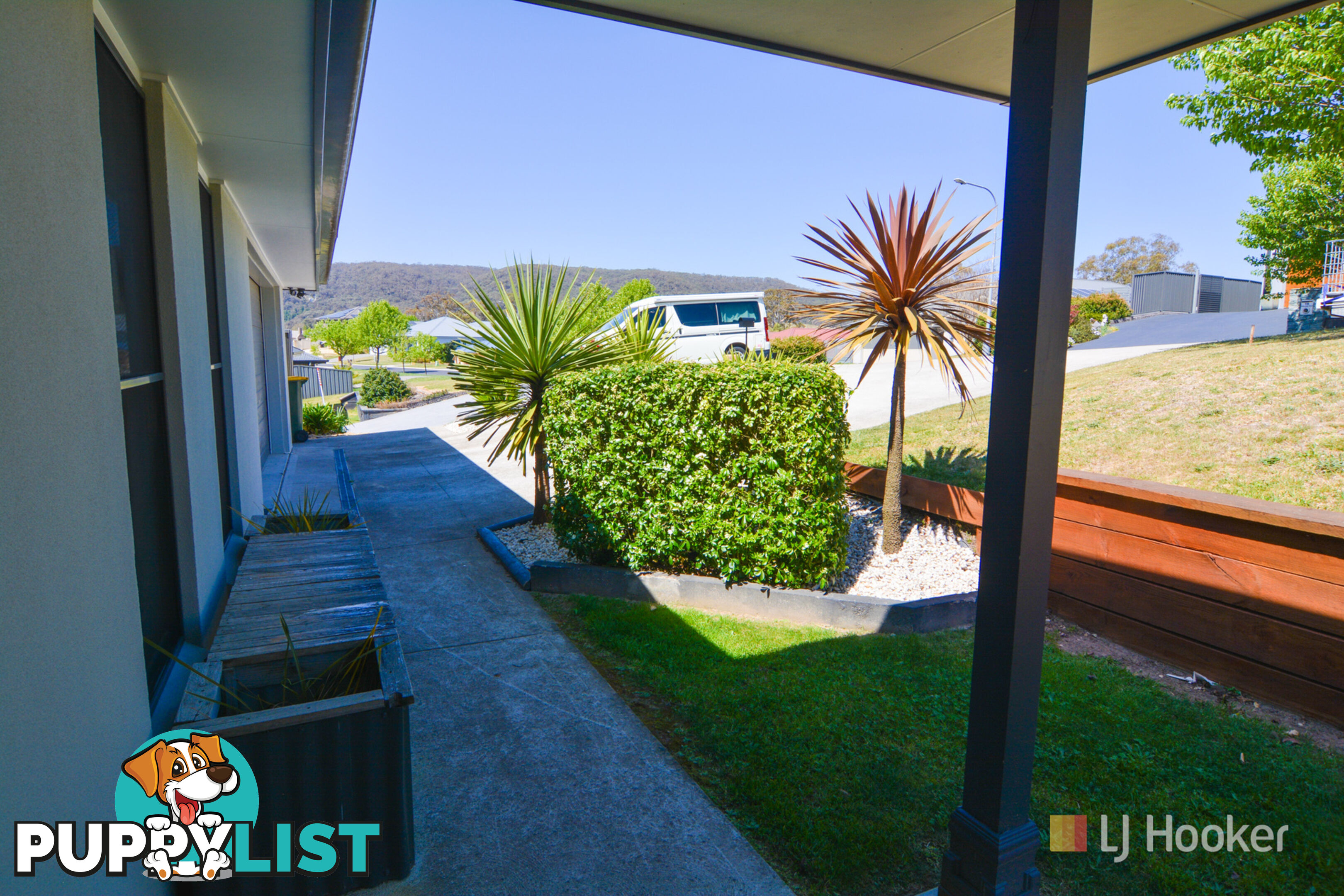 13 Hillcrest Avenue LITHGOW NSW 2790