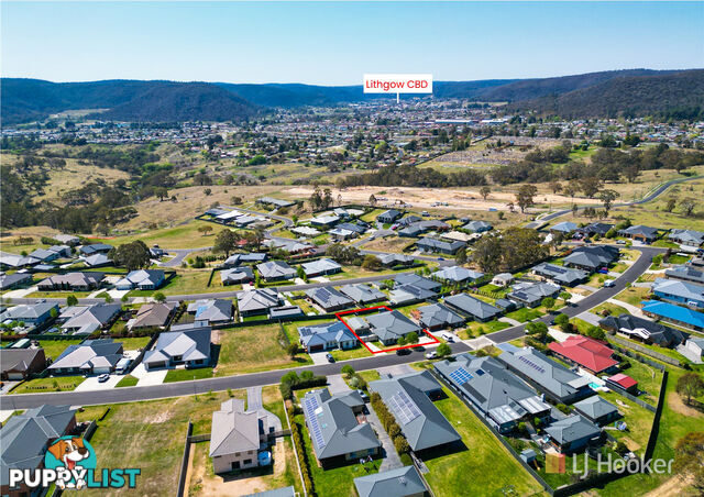 13 Hillcrest Avenue LITHGOW NSW 2790