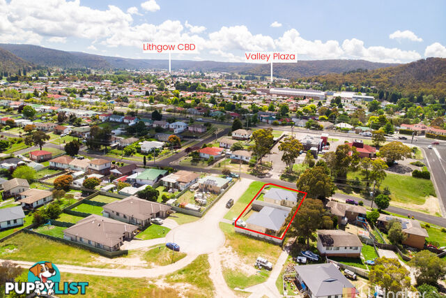 1 & 1a Pirena Place LITHGOW NSW 2790