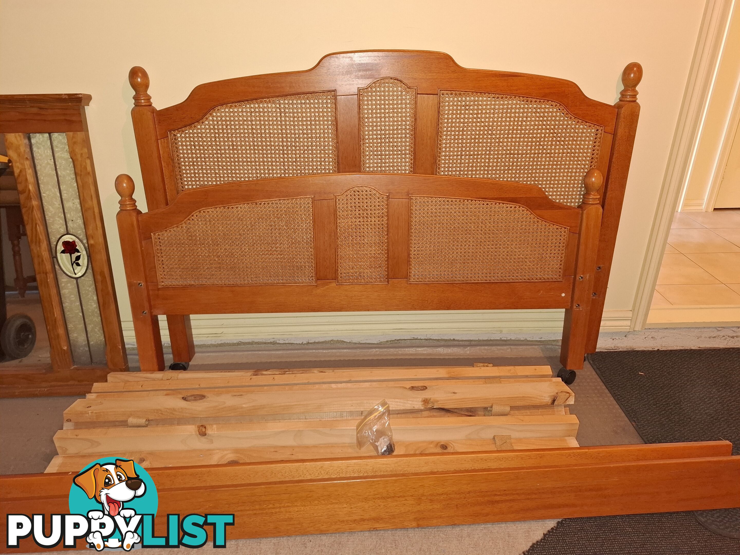 Queen size bed base and mattress