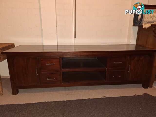 Entertainment unit