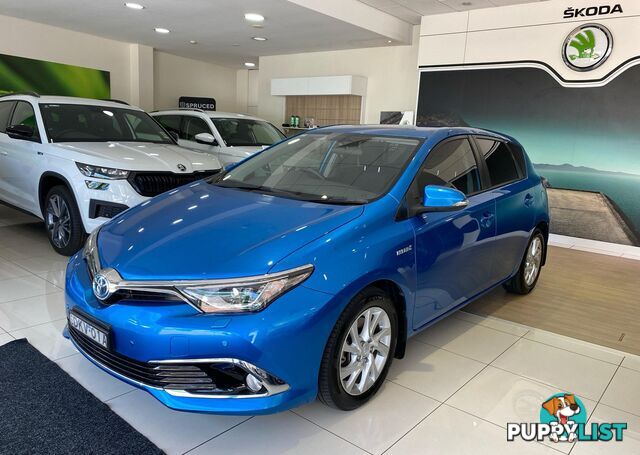 2016 TOYOTA COROLLA   HATCH