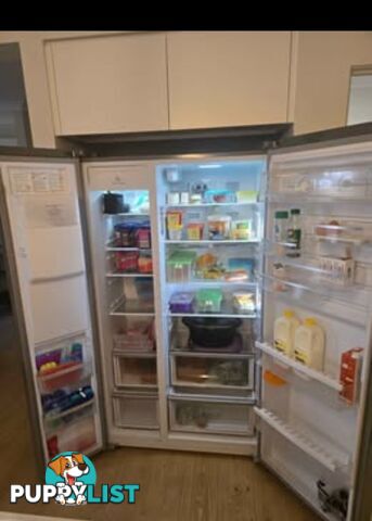 Westinghouse 680 litre side by side fridge