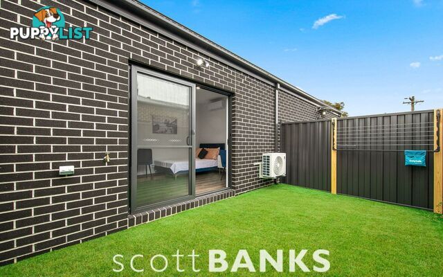 8 13 Raymond Street Melton South VIC 3338