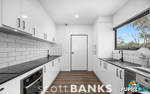 8 13 Raymond Street Melton South VIC 3338