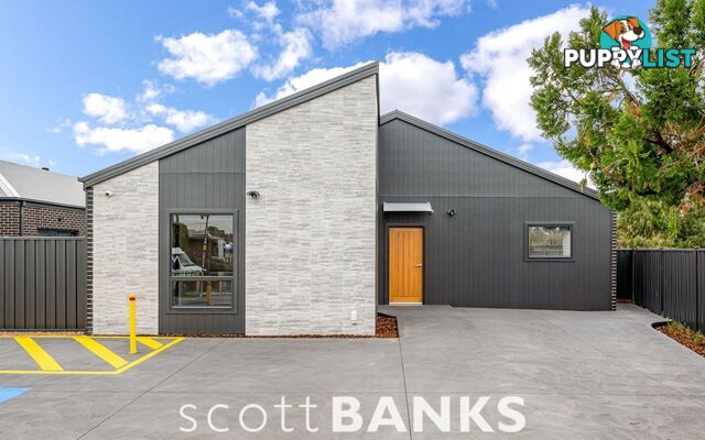 8 13 Raymond Street Melton South VIC 3338
